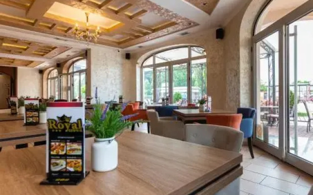 Garni Hotel Royal Crown