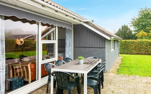 8 Person Holiday Home in Juelsminde-by Traum