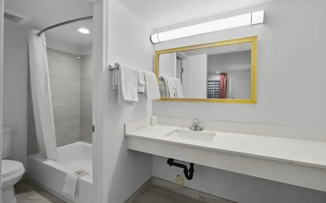 Travel Inn - In Phoenix (Alhambra)