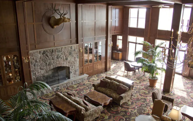 The Osthoff Resort