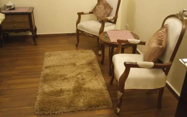 Royal Two Bed Room Luxury Apartment Gulberg