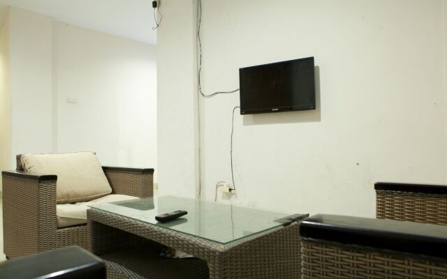 RedDoorz @ Babakan Jeruk 2