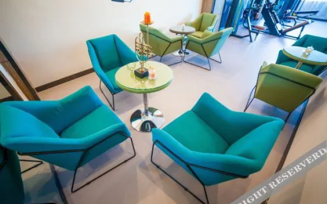 Super 8 Hotel (Weifang Yihe First City Gudemao)