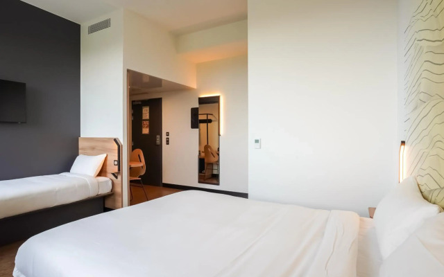 B&B HOTEL Paris Porte d'Orléans