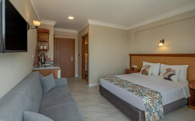 Rosy Suites Hotel