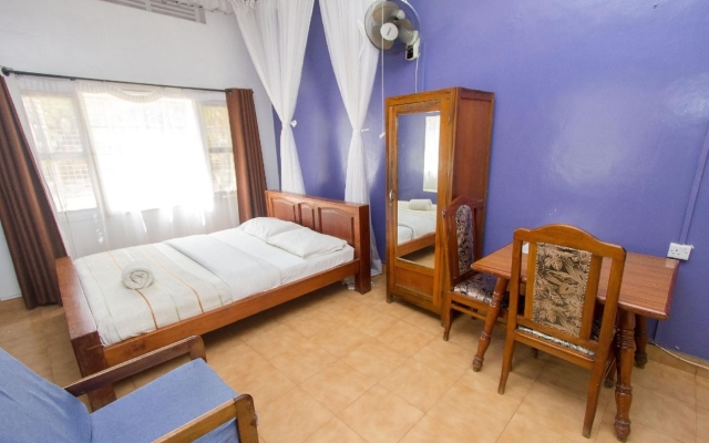 New East View Hotel