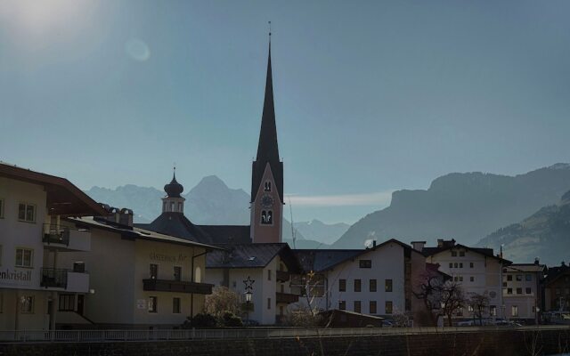 Spacious Apartment in Aschau im Zillertal With Balcony