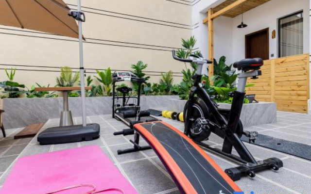 Designer Light Luxury Oxygen-enriched Boutique Homestay (Dukzong Ancient Town Branch) – Sports – Shangri-La