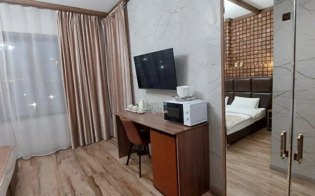 Апартаменты в отеле Red wood