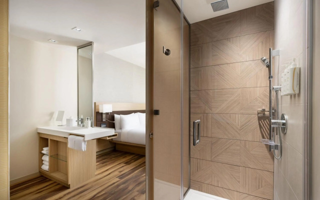 AC by Marriott Hotel Honolulu