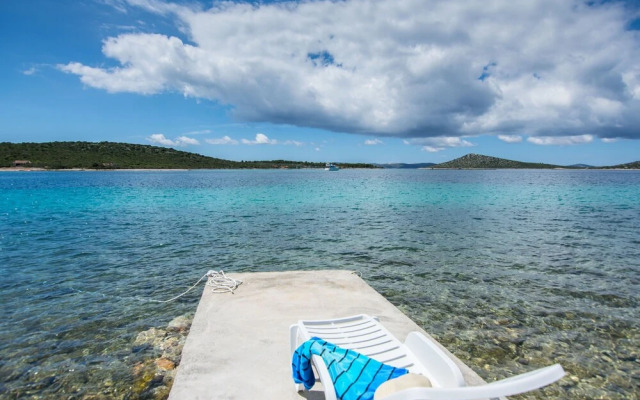 Mobile Home Rock Rose 2