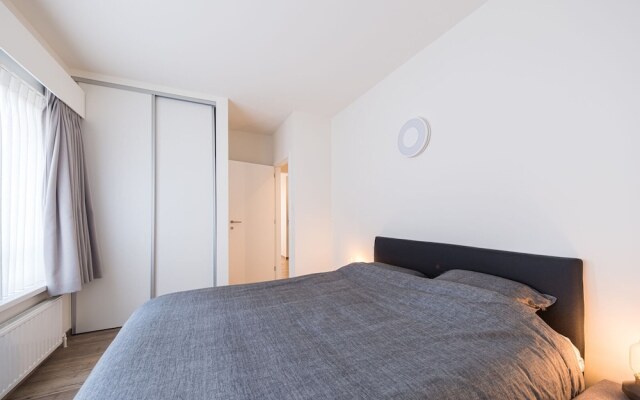 Stay With View, Ostend