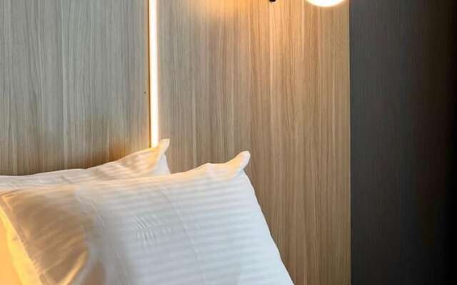 Royal Mass Airport Business Hotel