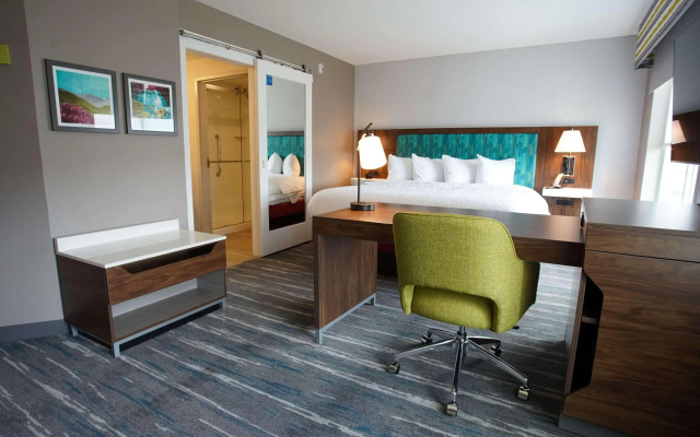 Hampton Inn & Suites St. Clairsville
