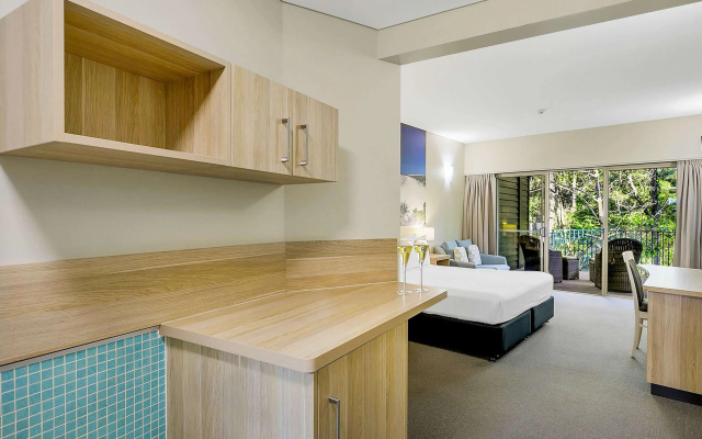 Kingfisher Bay Resort – Guest Rooms – Kingfisher Bay
