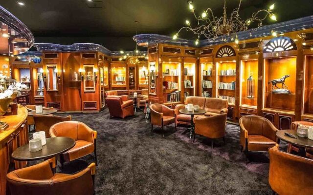 Hotel & Restaurant Infinity