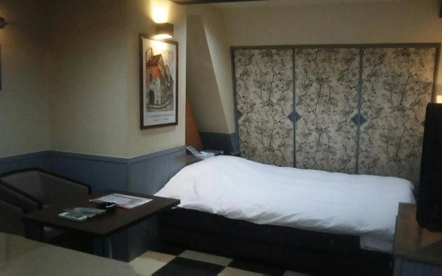 Hotel Sting