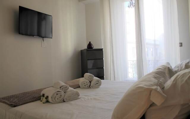 Viva Riviera Modern Brand New 1 Bedroom Palais Foch - Hotel in Cannes - Photo 4
