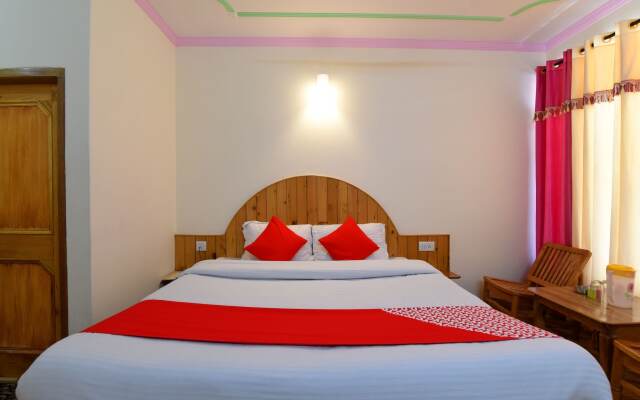 Hotel Thakur