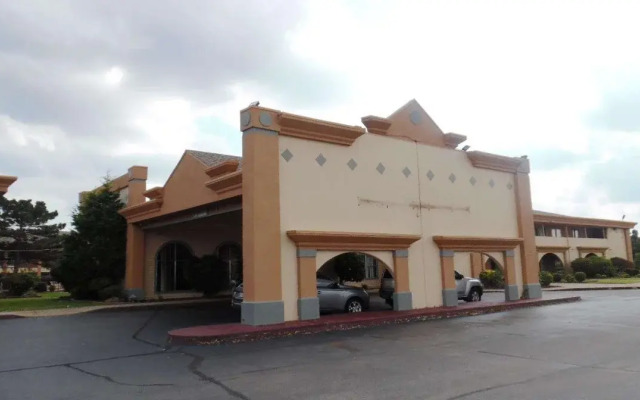 Red Roof Inn & Suites Oklahoma City Southwest