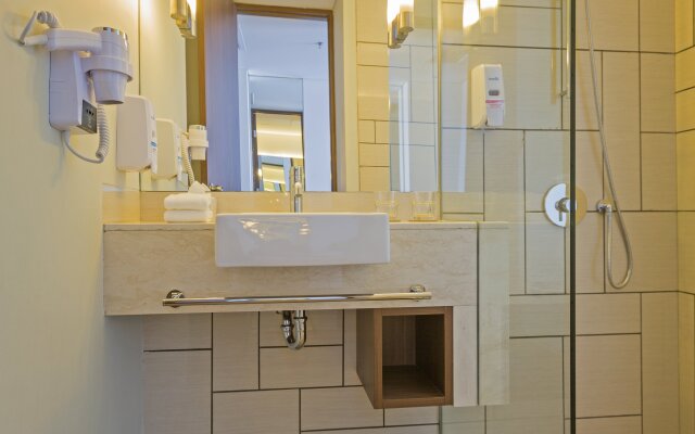 Holiday Inn Express Jakarta Pluit Citygate by IHG