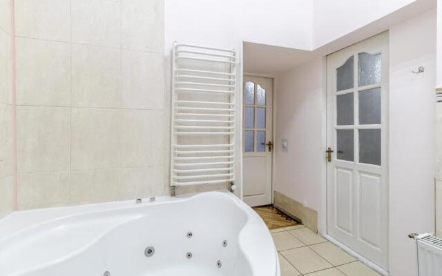 Striltsiv Apartment