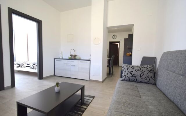 Apartments Mladenka