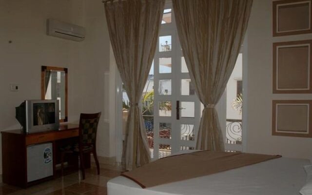 Ho Phong Hotel