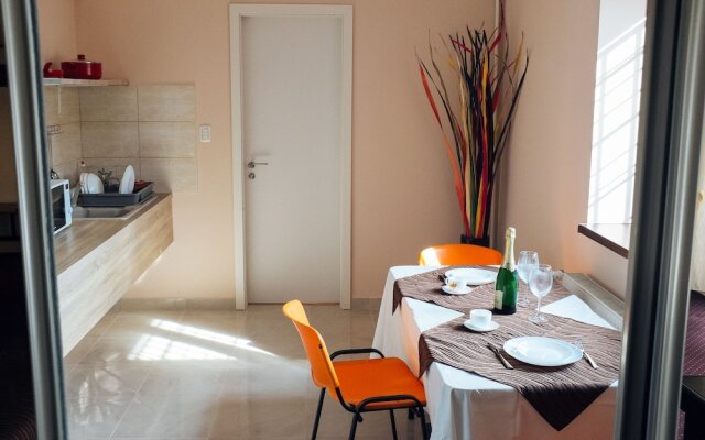 Francesca Residence