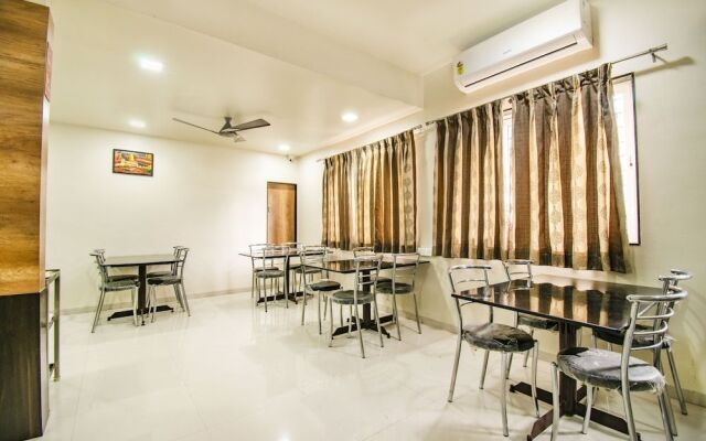 Fabhotel Suyog Inn
