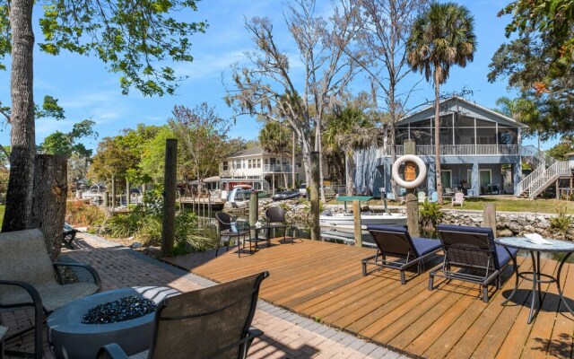 Weeki River Lodge Star5vacations