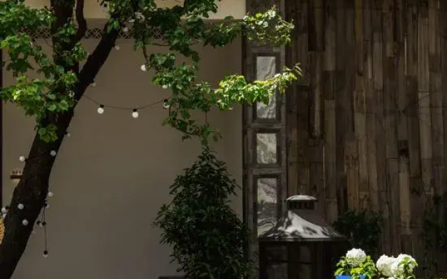Dali Three Cats Handmade Homestay