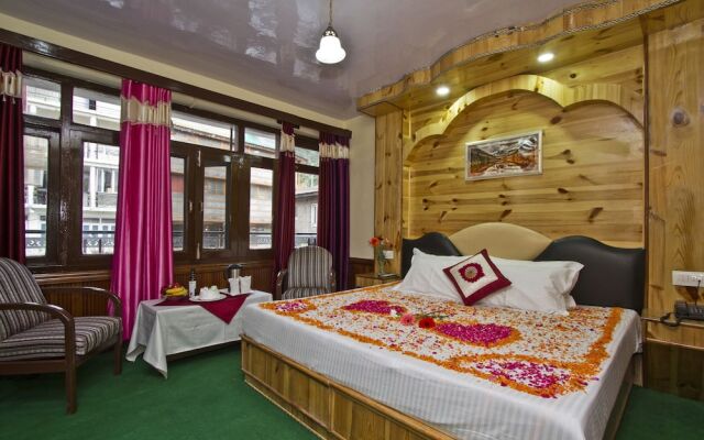 Hotel Vikrant