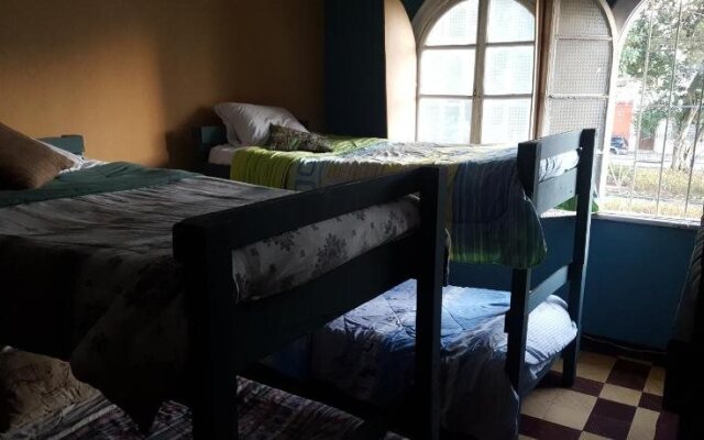 Hibrido Hostal