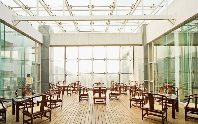 Emeishan Huasheng Spa Hotel