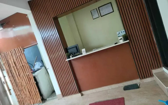 Eben Service Apartment