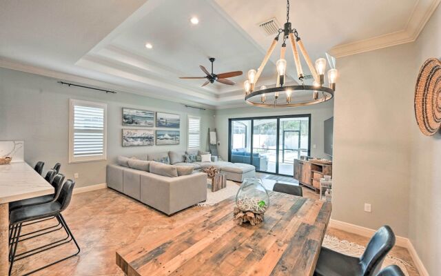 Coastal Naples Getaway ~ 2 Mi to Beaches!
