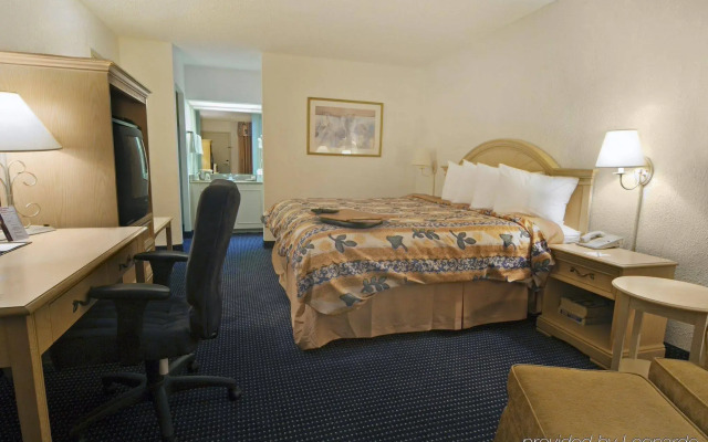 SureStay Hotel by Best Western St. Pete Clearwater Airport