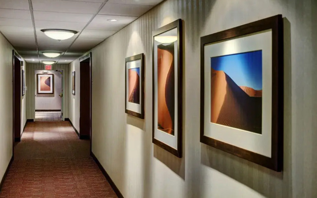 Lakeview Signature Inn Calgary Airport