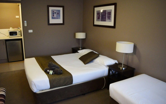 Rosebud Motel