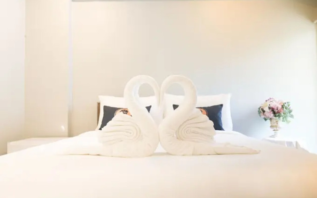 Roomquest Don Muang Airport