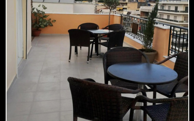 Lakonia Hotel