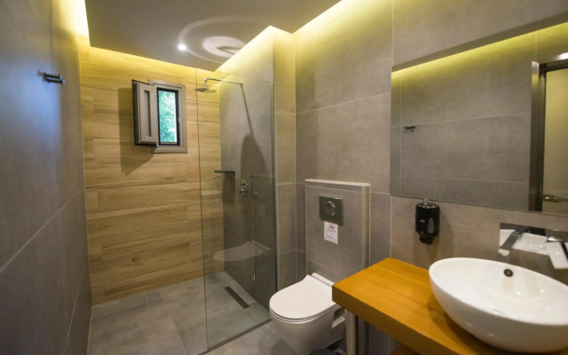 Golden Star Hotel - Adults Only (+16)