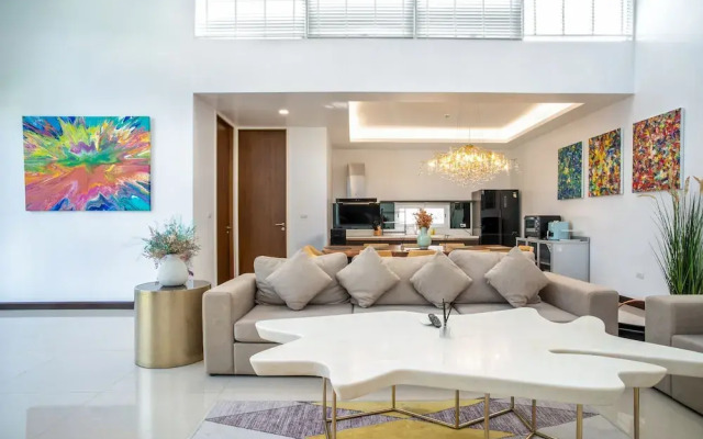 Sky - 4BR Private Villa in Phuket