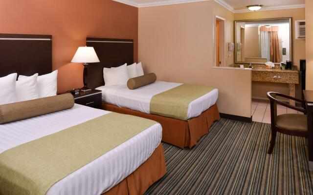 Best Western Courtesy Inn Hotel - Anaheim Resort at the Park