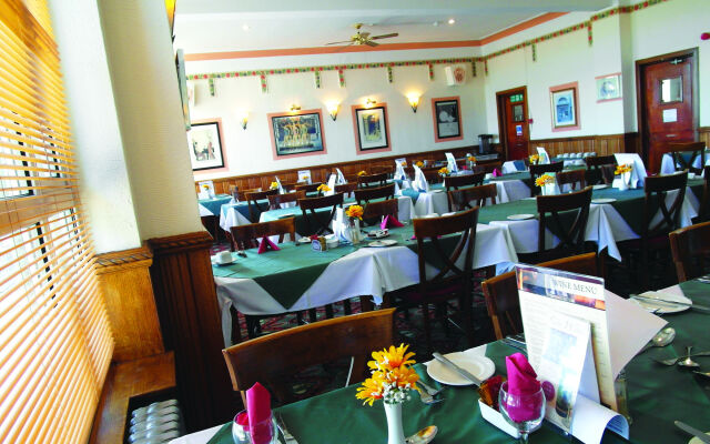 County Hotel