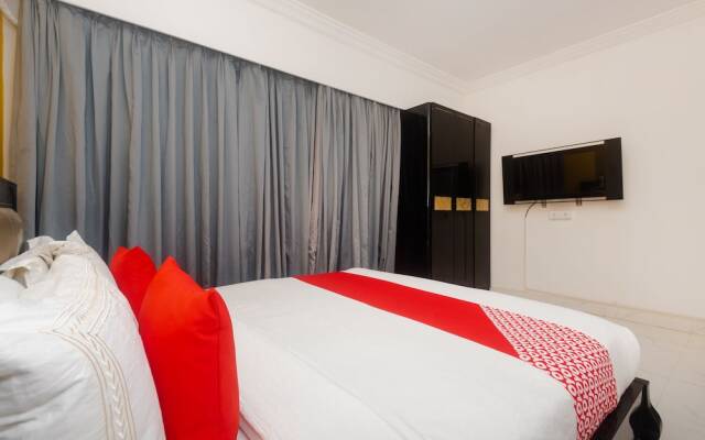 Townhouse 808 Royal Palms Shared Serviced Apartment by OYO Rooms