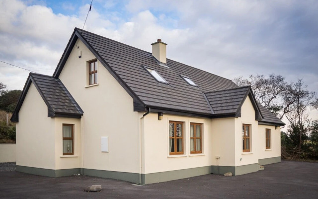 The Cottage, Recess