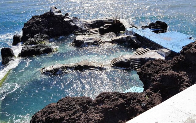 Apartment With 3 Bedrooms in Funchal, With Wonderful sea View, Shared Pool, Furnished Terrace - 50 m From the Beach