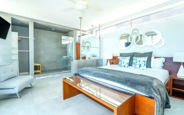 Entire Villa in Long Bay Beach